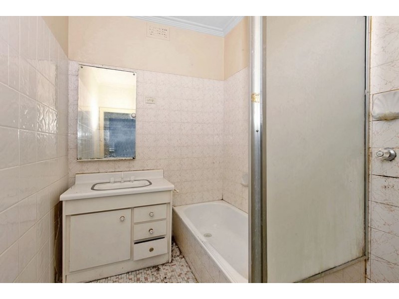 10 Thrower Street, Reservoir VIC 3073