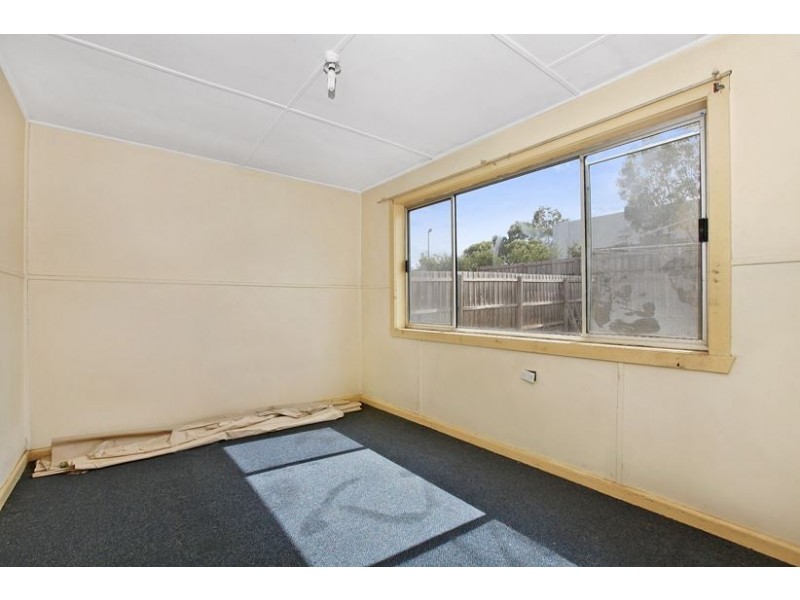 10 Thrower Street, Reservoir VIC 3073