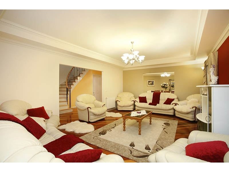 4 Hawkins Drive, Kinglake VIC 3763