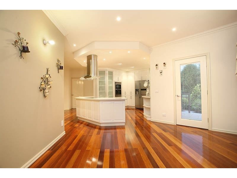 4 Hawkins Drive, Kinglake VIC 3763