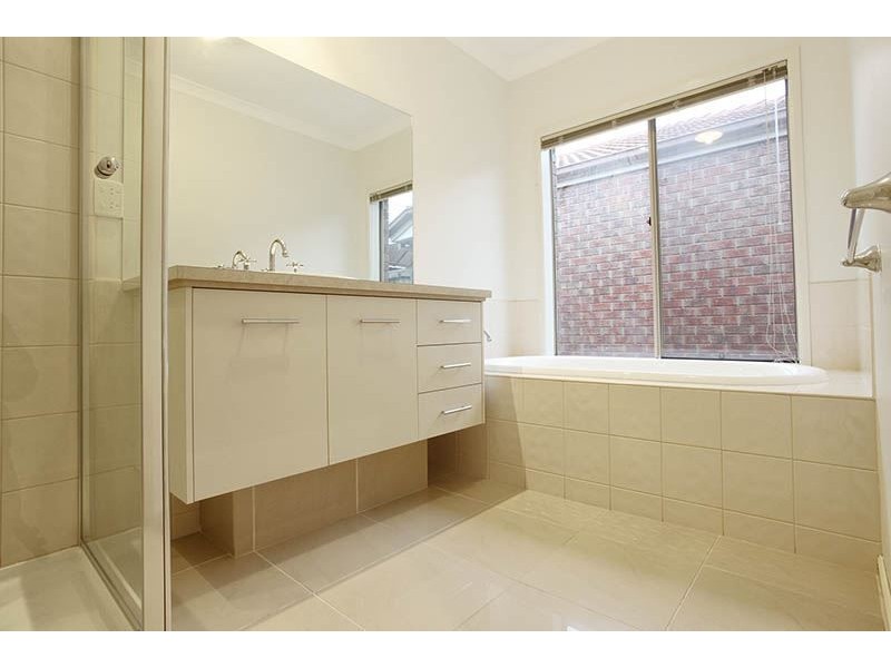 6 North Haven Drive, Epping VIC 3076