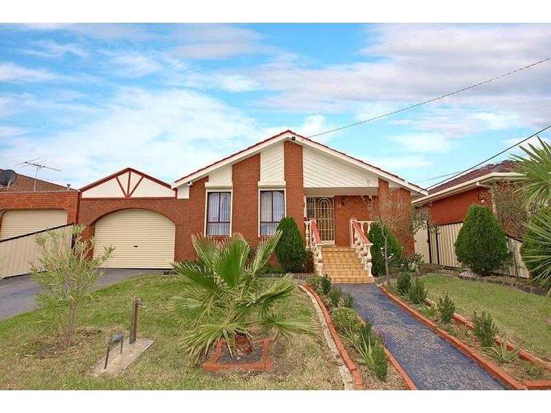 18 Lockwood Grove, Thomastown VIC 3074