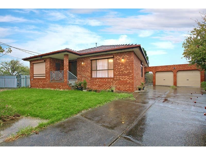 4 Avenel Court, Thomastown VIC 3074