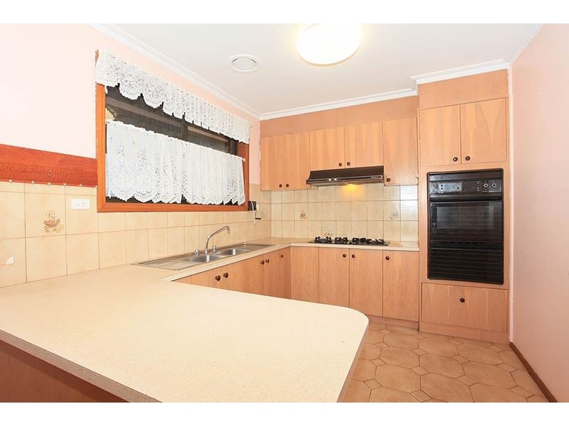 4 Avenel Court, Thomastown VIC 3074