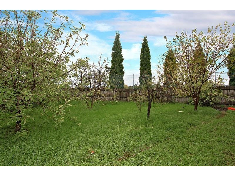 4 Avenel Court, Thomastown VIC 3074