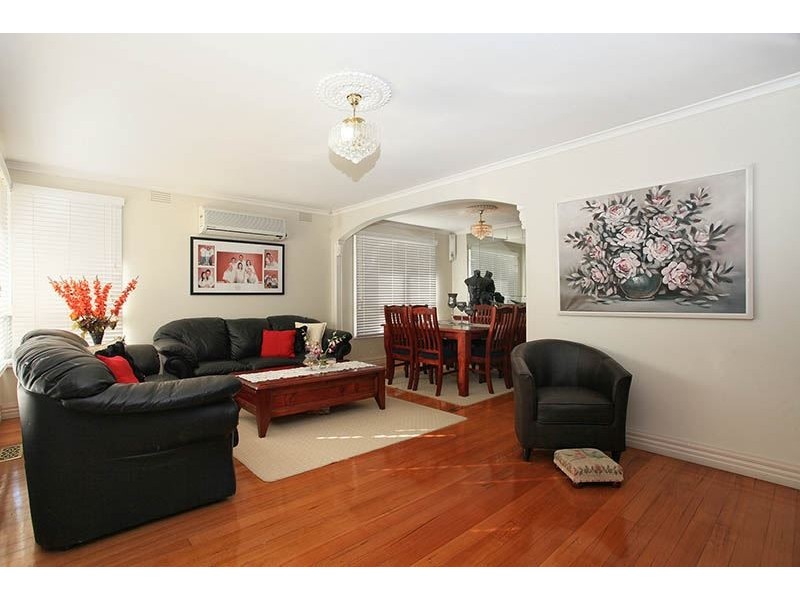 25 Midholm Court, Thomastown VIC 3074