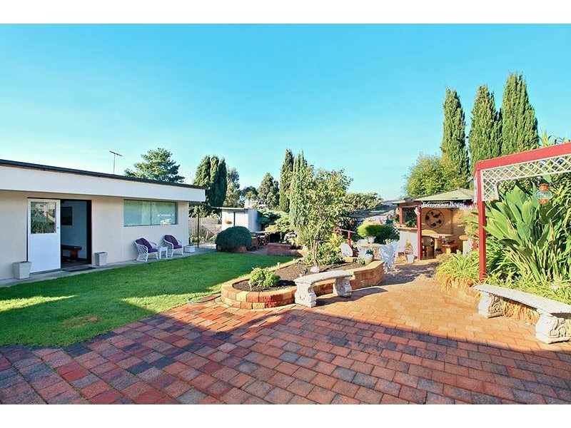 25 Midholm Court, Thomastown VIC 3074