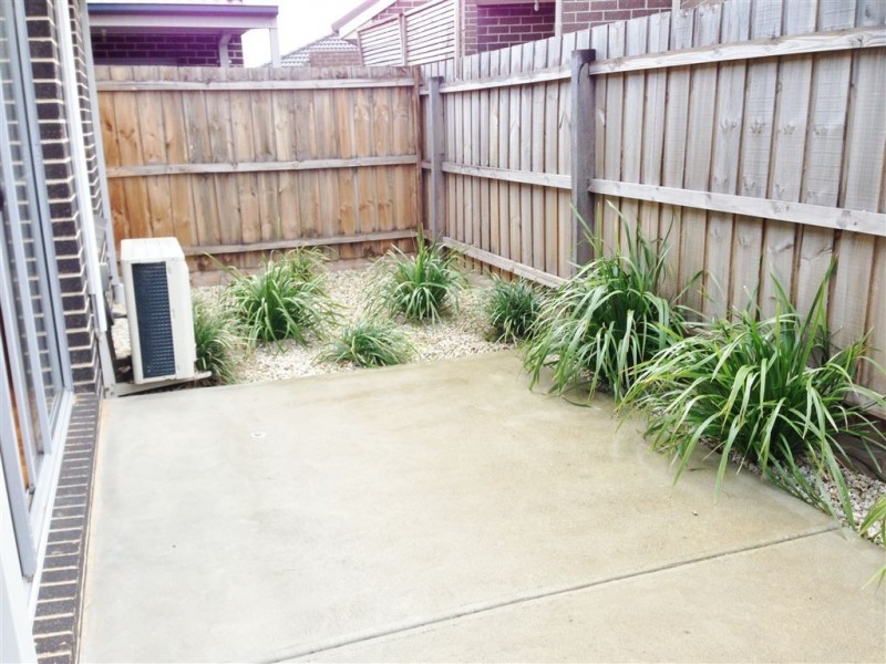 3/24 Methvan Avenue, South Morang VIC 3752