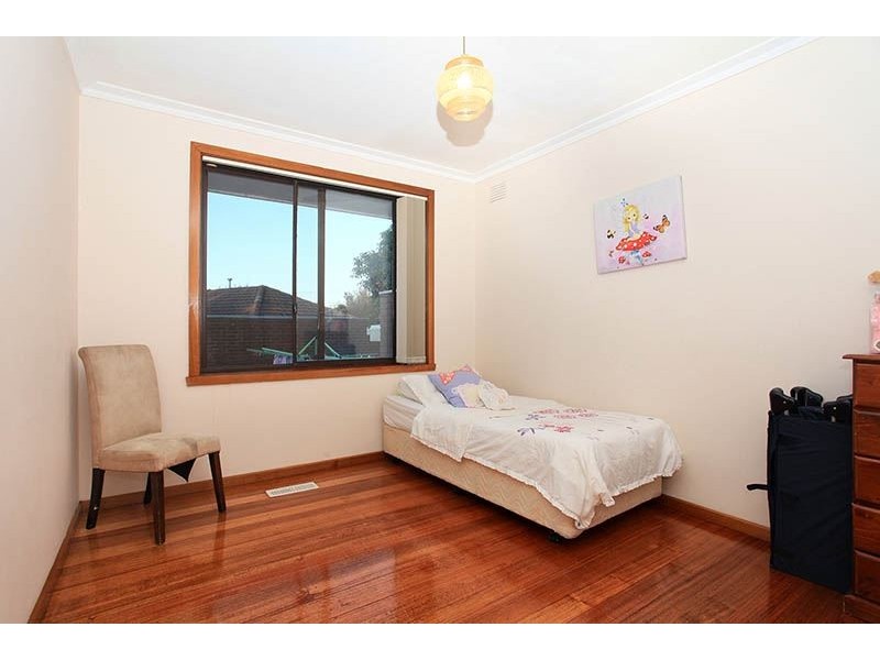 6 Redfern Close, Thomastown VIC 3074