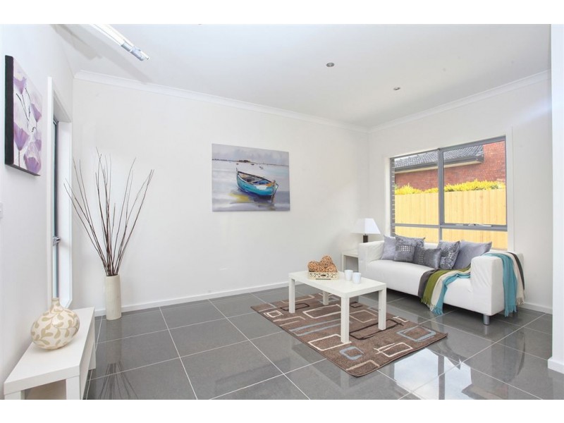 1/14 Pine Street, Thomastown VIC 3074