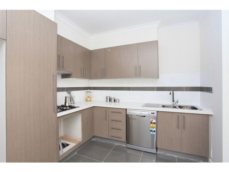 1/14 Pine Street, Thomastown VIC 3074