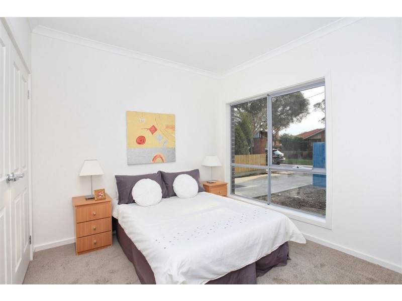1/14 Pine Street, Thomastown VIC 3074