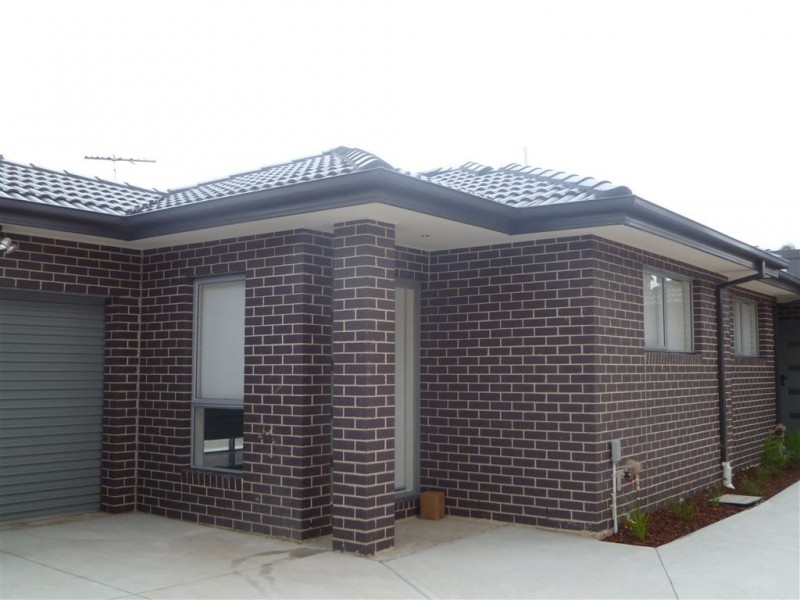 2/14 Pine Street, Thomastown VIC 3074