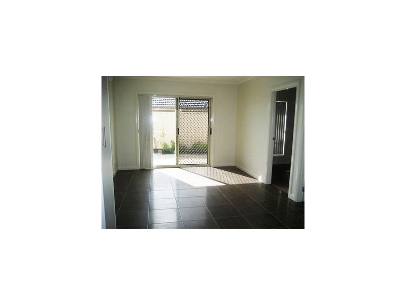 2/3 Beckley Street, Coburg VIC 3058