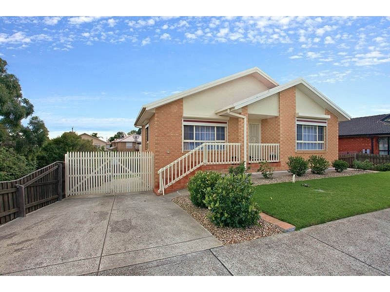 17 Ester Drive, Mill Park VIC 3082