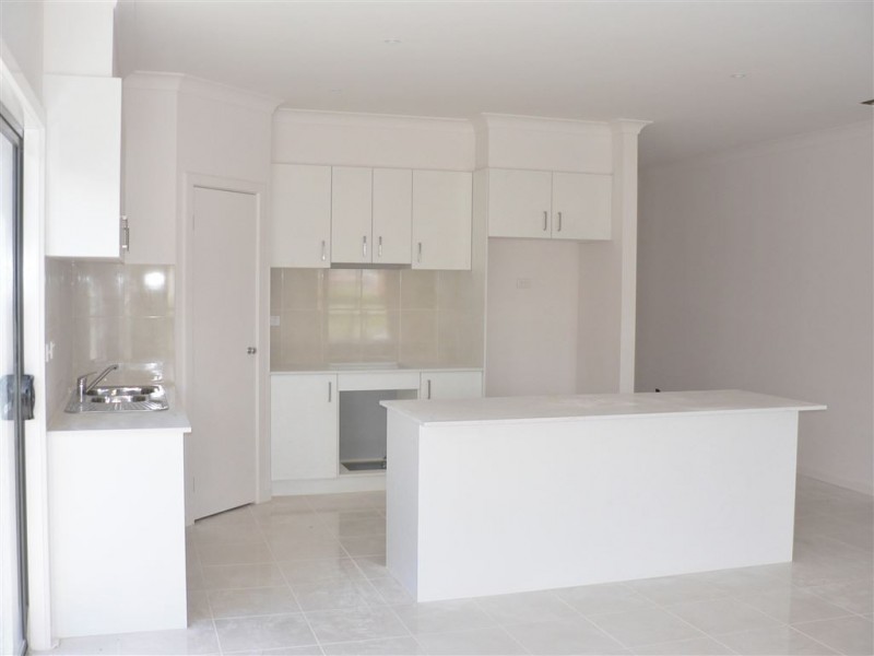 12 Emden Road, Wollert VIC 3750