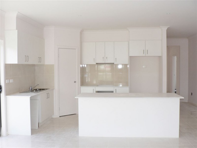 12 Emden Road, Wollert VIC 3750
