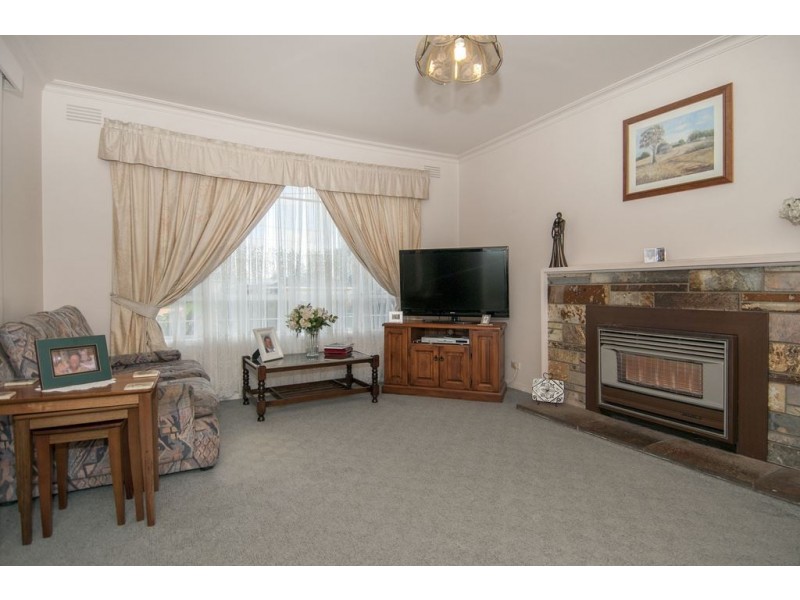 2 Pioneer Court, Thomastown VIC 3074