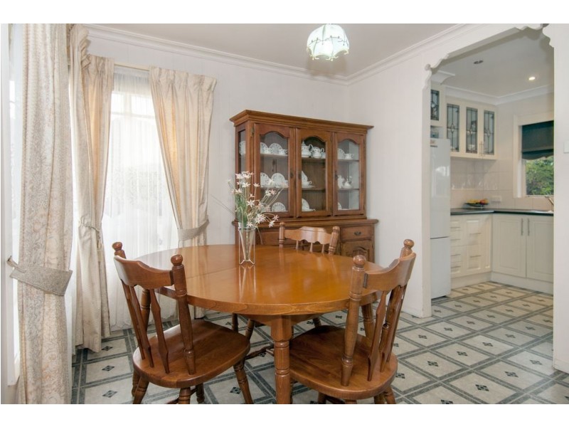 2 Pioneer Court, Thomastown VIC 3074