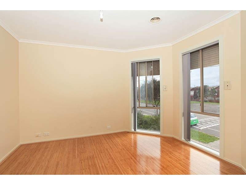 1/109 Barry Road, Thomastown VIC 3074