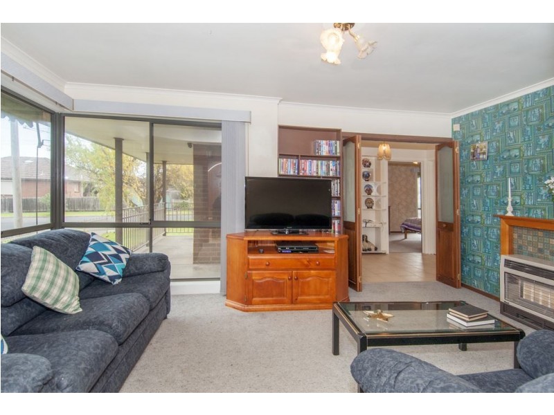 21 Deakin Avenue, Lalor VIC 3075