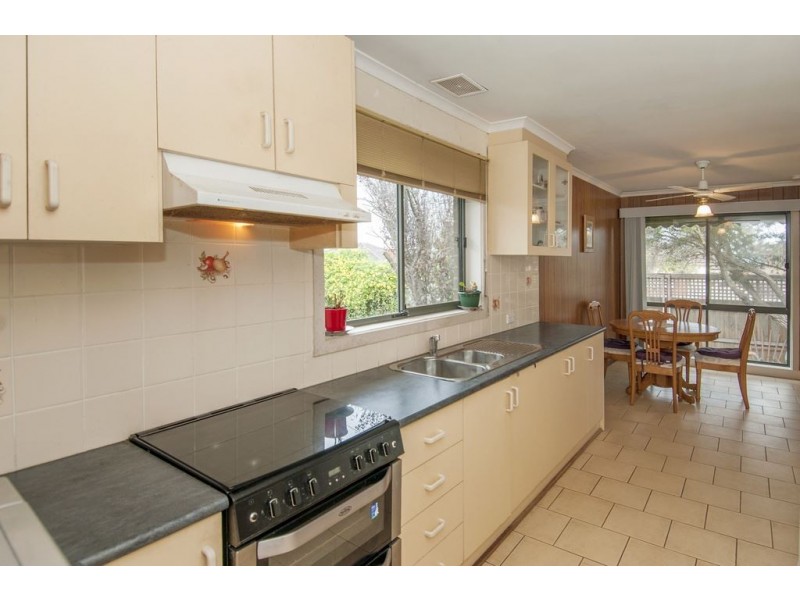 21 Deakin Avenue, Lalor VIC 3075