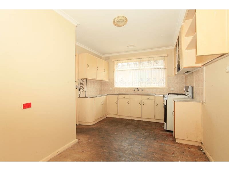 1/10 Larch Street, Thomastown VIC 3074