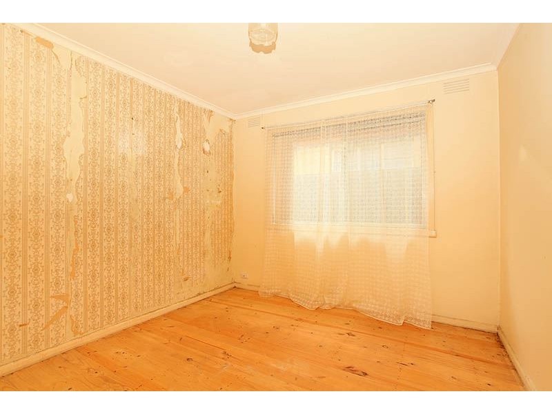 1/10 Larch Street, Thomastown VIC 3074