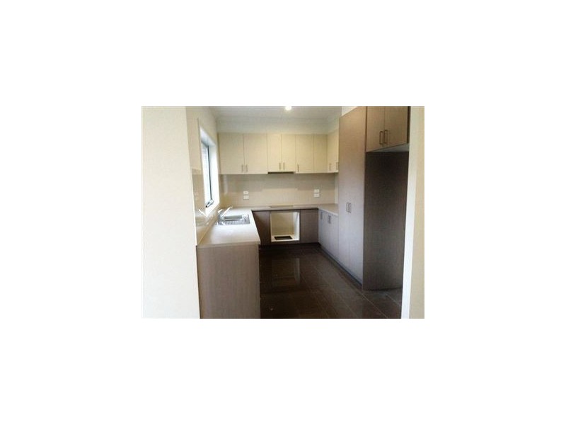 4/8 Clarke Street, Thomastown VIC 3074