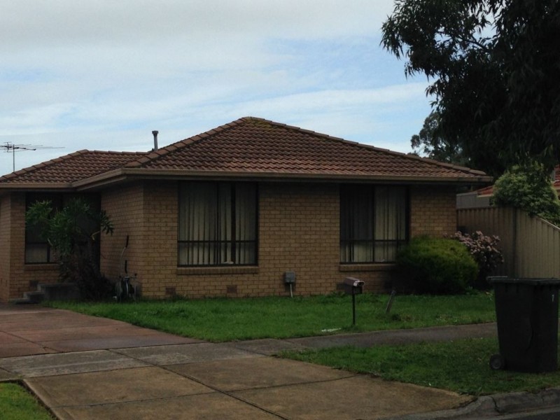 37 Grenda Drive, Mill Park VIC 3082