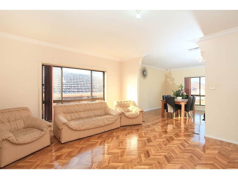 27 Victoria Drive, Thomastown VIC 3074