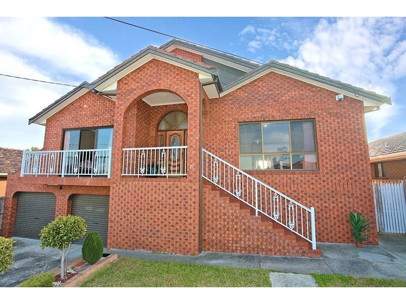 27 Victoria Drive, Thomastown VIC 3074