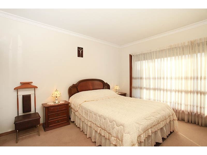 90 Alvarado Avenue, Thomastown VIC 3074