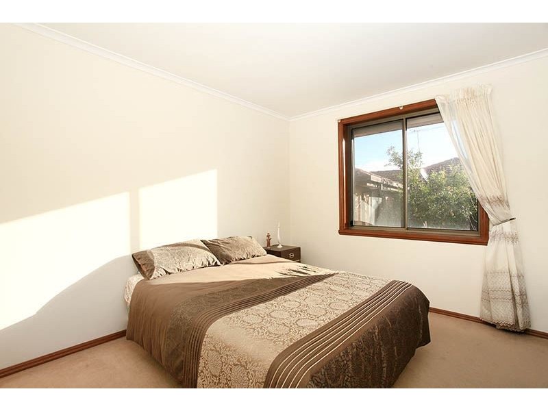 90 Alvarado Avenue, Thomastown VIC 3074