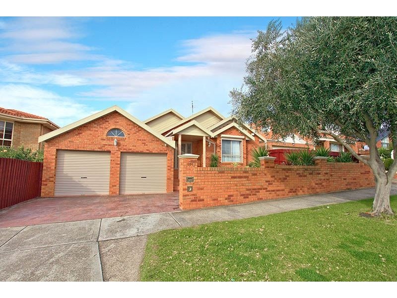 30 Gillwell Road, Lalor VIC 3075