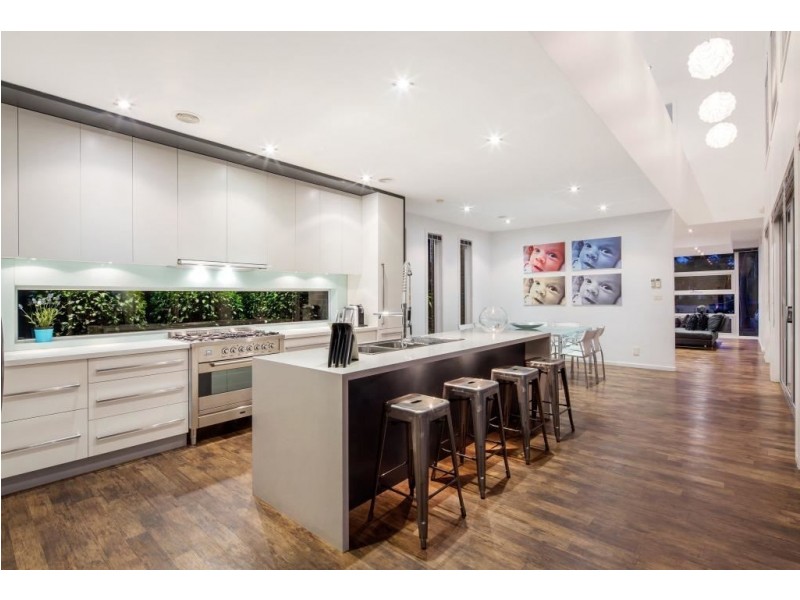 18 Hayston Boulevard, Epping VIC 3076