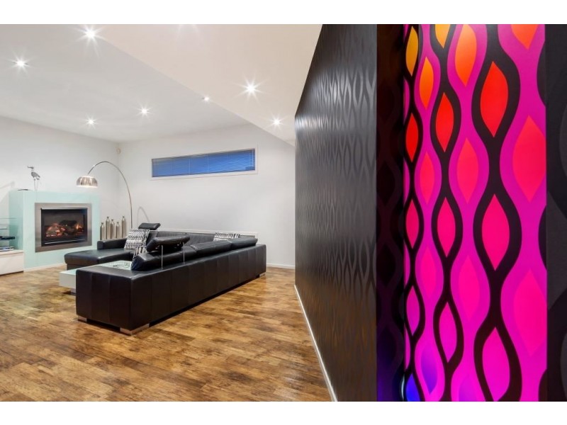 18 Hayston Boulevard, Epping VIC 3076