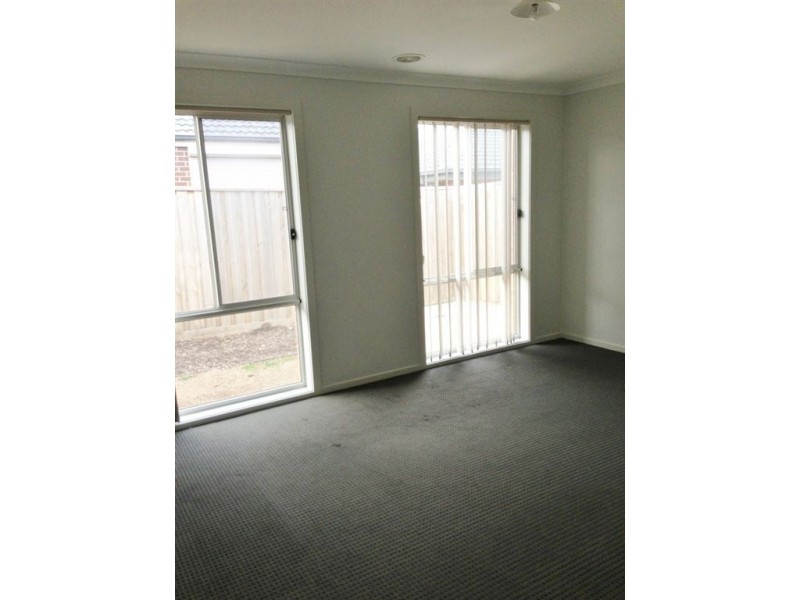 35 Ardenal Crescent, Lalor VIC 3075