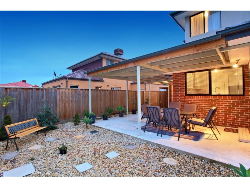 4 Balmoral Grove, Epping VIC 3076