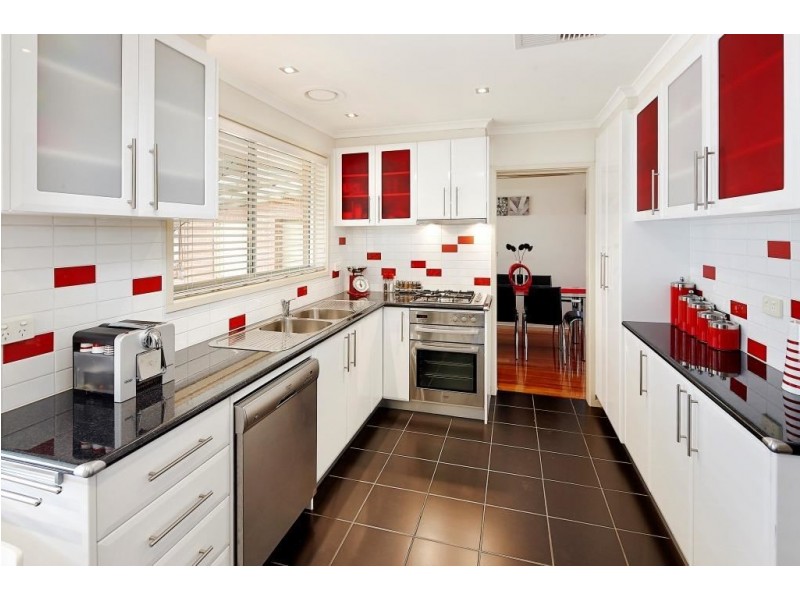 20 Regal Avenue, Thomastown VIC 3074