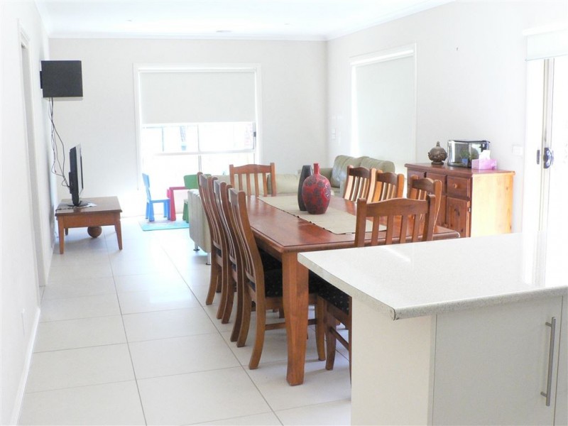 28 Ahlambra Drive, Epping VIC 3076