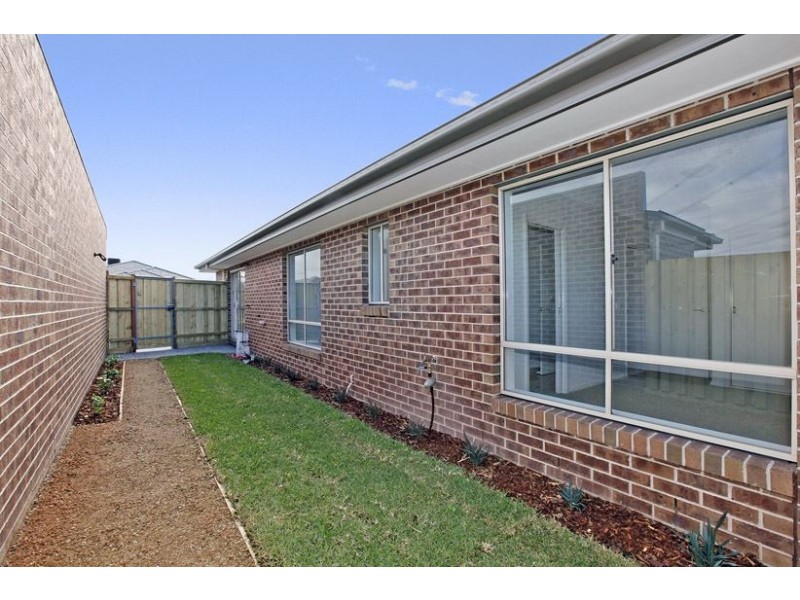 2 Hermione Terrace, Epping VIC 3076