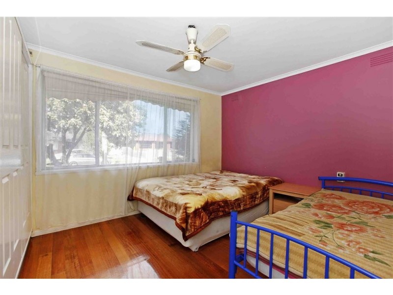 26 Valentine Avenue, Thomastown VIC 3074