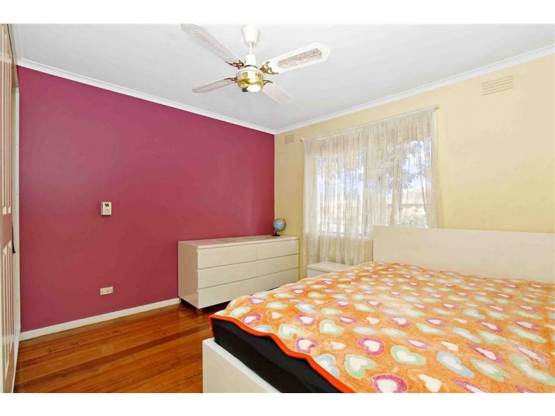 26 Valentine Avenue, Thomastown VIC 3074