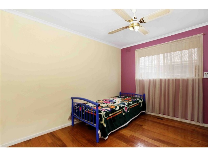 26 Valentine Avenue, Thomastown VIC 3074