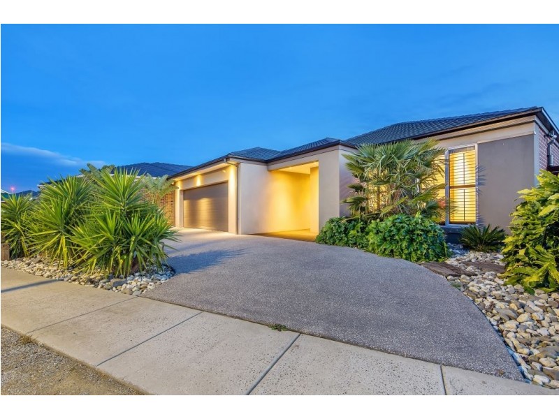 7 Maidenhair Drive, Point Cook VIC 3030