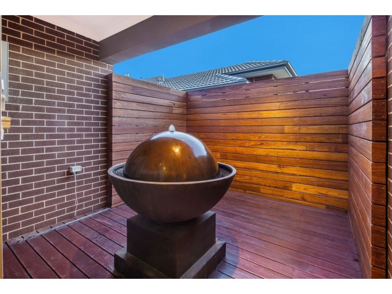 7 Maidenhair Drive, Point Cook VIC 3030