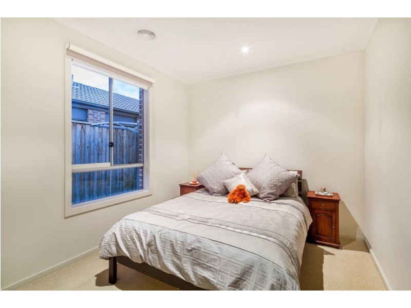 7 Maidenhair Drive, Point Cook VIC 3030