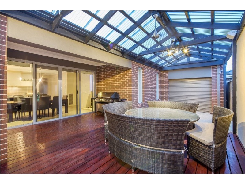 7 Maidenhair Drive, Point Cook VIC 3030