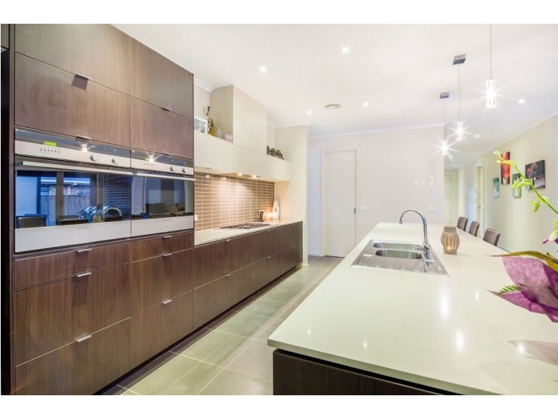 7 Maidenhair Drive, Point Cook VIC 3030